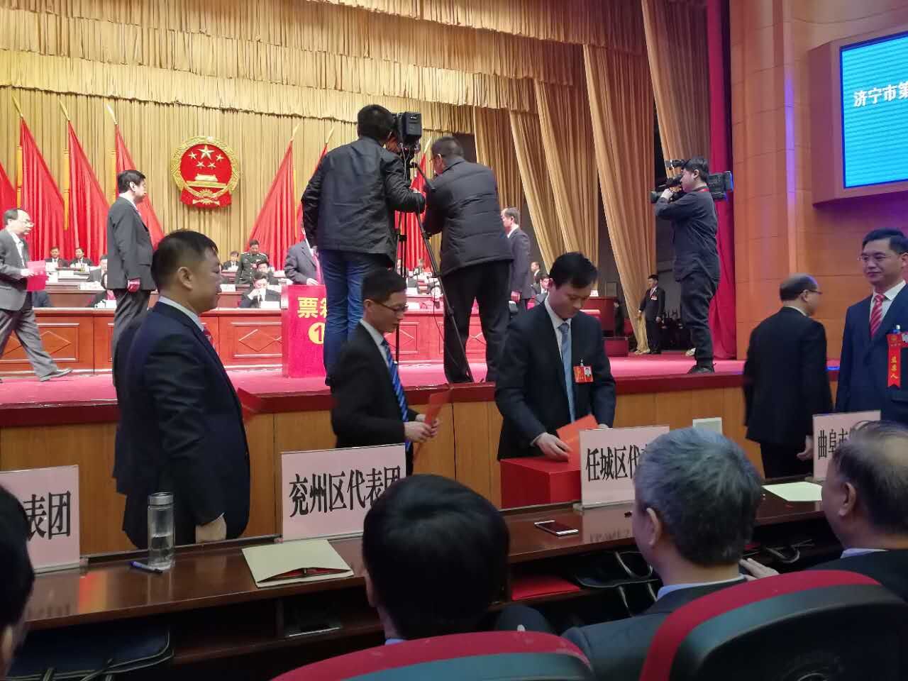 5eac782653bfd147c3d53ee44565401c.jpg 1.jpg